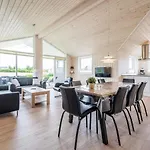 Modern Retreat In Skaven * Tarm