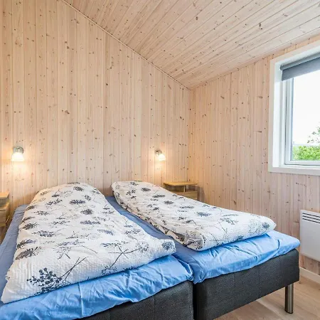 Modern Retreat In Skaven Tarm
