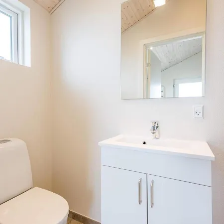 Modern Retreat In Skaven - By Traum Semesterbostad Tarm