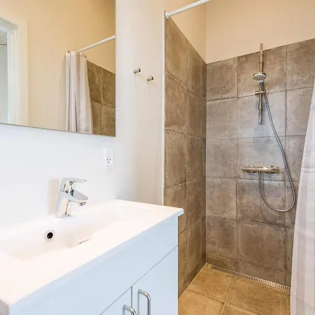 Semesterbostad Modern Retreat In Skaven - By Traum Tarm