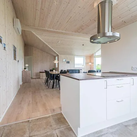 Modern Retreat In Skaven Feriehus *