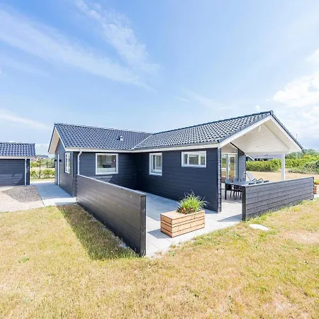 Modern Retreat In Skaven - By Traum Tarm