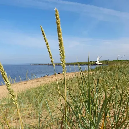 Semesterbostad Modern Retreat In Skaven - By Traum Tarm